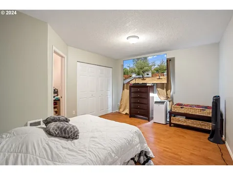 207 Shirley Street Molalla OR 97038