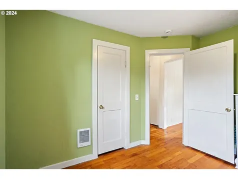 207 Shirley Street Molalla OR 97038
