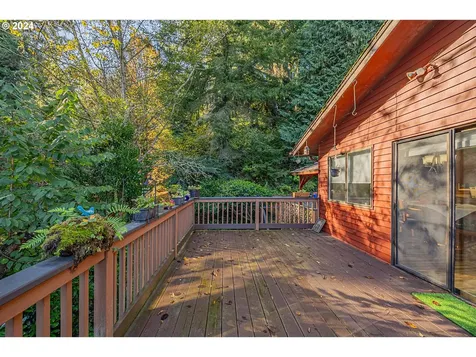 1609 N 10th Street Coos Bay OR 97420