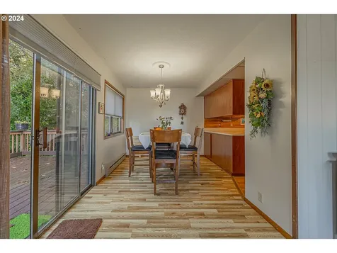 1609 N 10th Street Coos Bay OR 97420