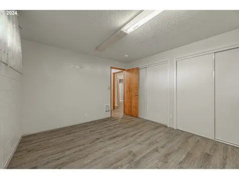 1609 N 10th Street Coos Bay OR 97420