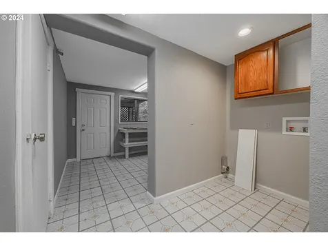 1609 N 10th Street Coos Bay OR 97420