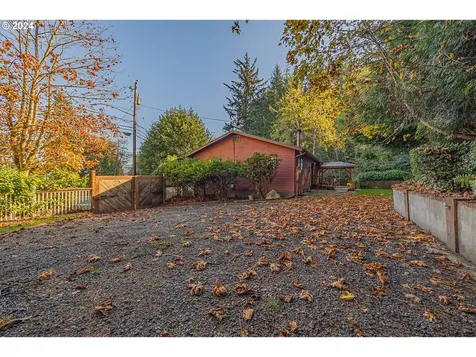 1609 N 10th Street Coos Bay OR 97420