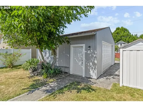 461 17th Avenue Longview WA 98632