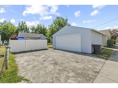 461 17th Avenue Longview WA 98632