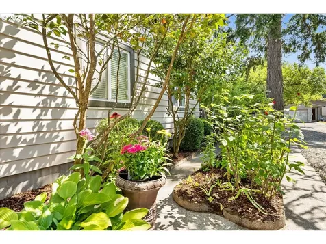 5135 Se 87th Avenue Portland OR 97266