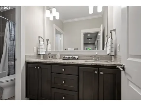 1122 Bayberry Road Lake Oswego OR 97034