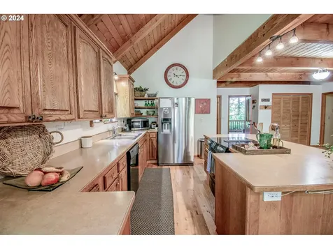 38388 Wendling Road Marcola OR 97454