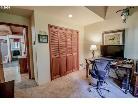 38388 Wendling Road Marcola OR 97454