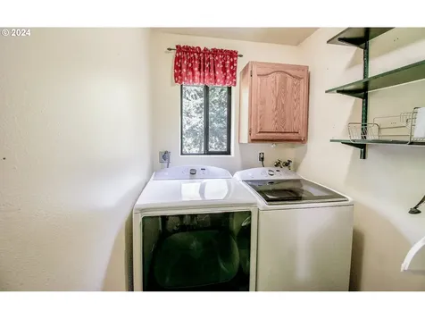 38388 Wendling Road Marcola OR 97454