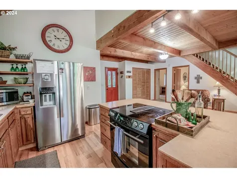38388 Wendling Road Marcola OR 97454