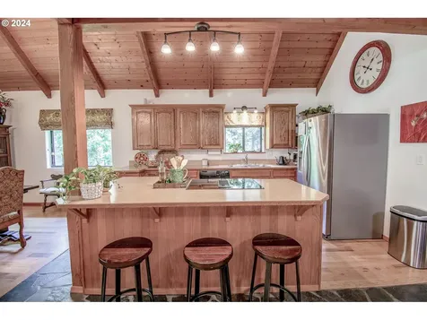 38388 Wendling Road Marcola OR 97454