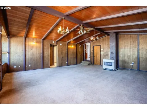 6504 Se Reedway Street Portland OR 97206