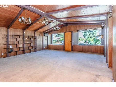 6504 Se Reedway Street Portland OR 97206