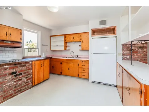 6504 Se Reedway Street Portland OR 97206