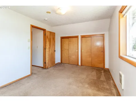 6504 Se Reedway Street Portland OR 97206