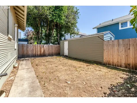 6504 Se Reedway Street Portland OR 97206