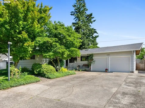 16916 Se Franklin Street Portland OR 97236