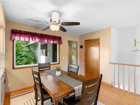 16916 Se Franklin Street Portland OR 97236