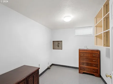 16916 Se Franklin Street Portland OR 97236