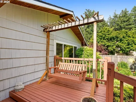 16916 Se Franklin Street Portland OR 97236