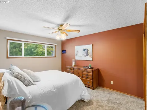 16916 Se Franklin Street Portland OR 97236