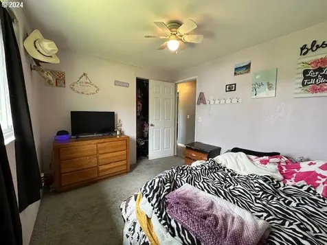 214 Ne Sandy Terrace Myrtle Creek OR 97457