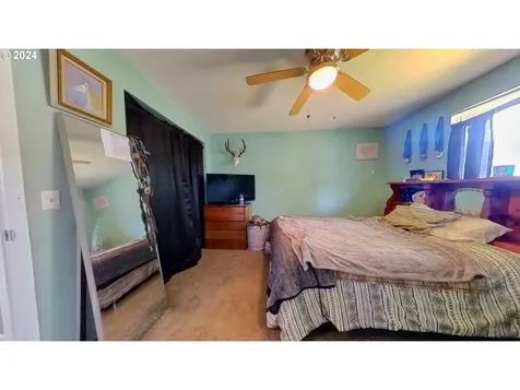 214 Ne Sandy Terrace Myrtle Creek OR 97457
