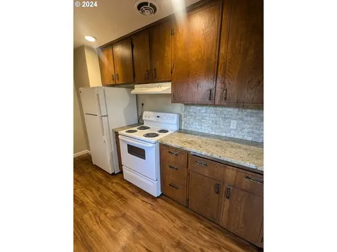817 E 19th Street The Dalles OR 97058