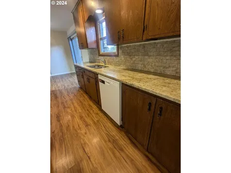 817 E 19th Street The Dalles OR 97058