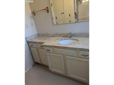 817 E 19th Street The Dalles OR 97058