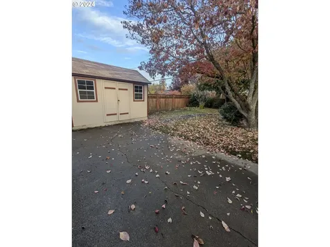 817 E 19th Street The Dalles OR 97058