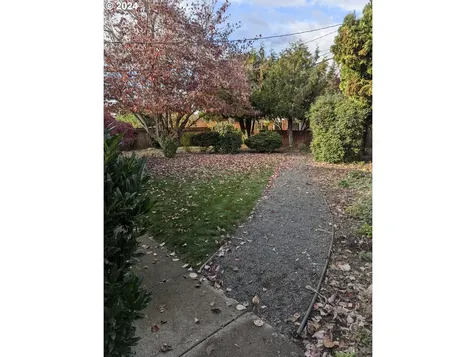 817 E 19th Street The Dalles OR 97058