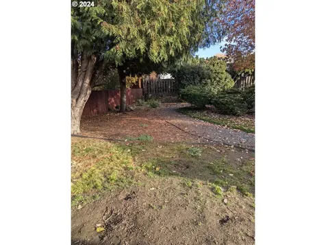 817 E 19th Street The Dalles OR 97058