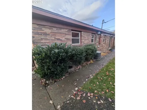 817 E 19th Street The Dalles OR 97058