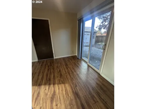 817 E 19th Street The Dalles OR 97058
