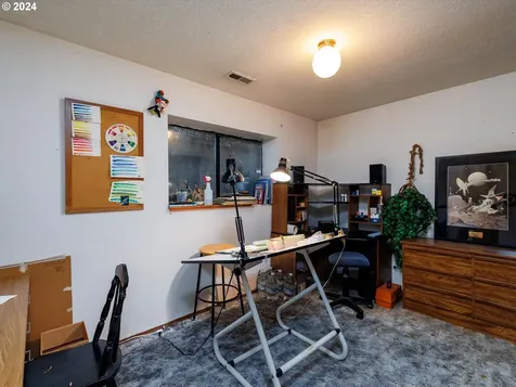 9216 N Calhoun Avenue Portland OR 97203