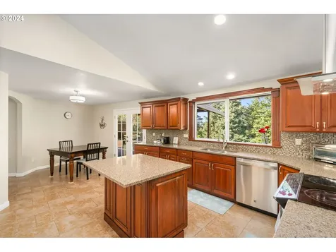 824 N 31st Avenue Cornelius OR 97113