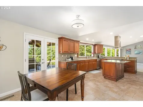 824 N 31st Avenue Cornelius OR 97113
