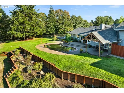 824 N 31st Avenue Cornelius OR 97113