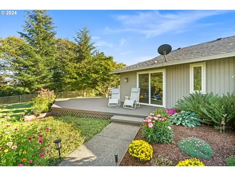 824 N 31st Avenue Cornelius OR 97113