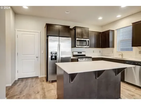 17146 Se Katmai Street Happy Valley OR 97086
