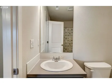 17146 Se Katmai Street Happy Valley OR 97086