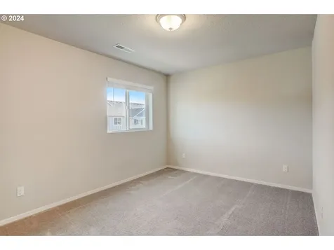 17146 Se Katmai Street Happy Valley OR 97086