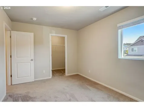 17146 Se Katmai Street Happy Valley OR 97086