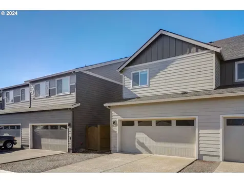 17146 Se Katmai Street Happy Valley OR 97086