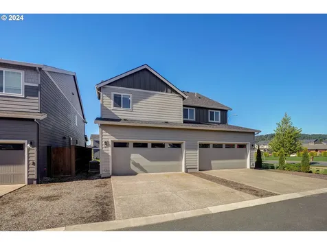 17146 Se Katmai Street Happy Valley OR 97086