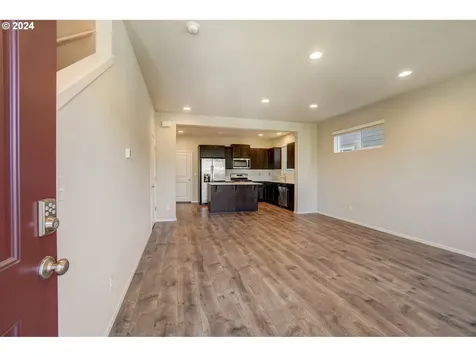 17146 Se Katmai Street Happy Valley OR 97086