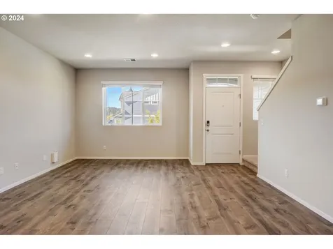 17146 Se Katmai Street Happy Valley OR 97086