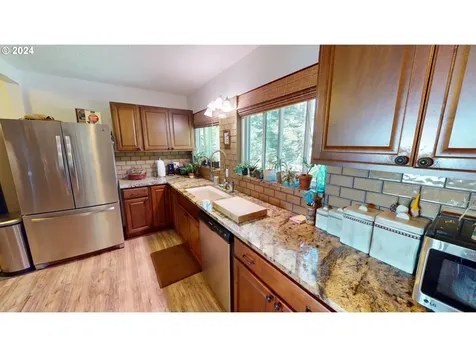 27945 Thimbleberry Road Gold Beach OR 97444